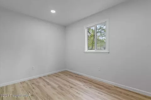 171 Davis Cir, Bushkill, PA 18324 photo 24