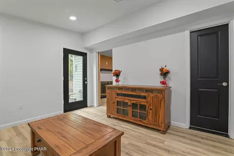171 Davis Cir, Bushkill, PA 18324 photo 17