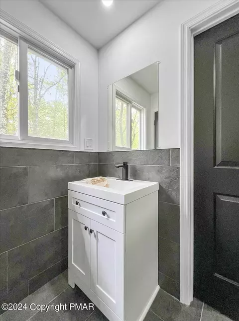 171 Davis Cir, Bushkill, PA 18324 photo 33