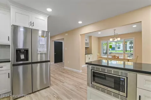 171 Davis Cir, Bushkill, PA 18324 photo 10