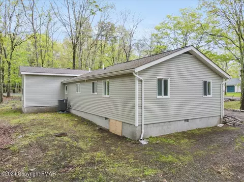 171 Davis Cir, Bushkill, PA 18324 photo 39