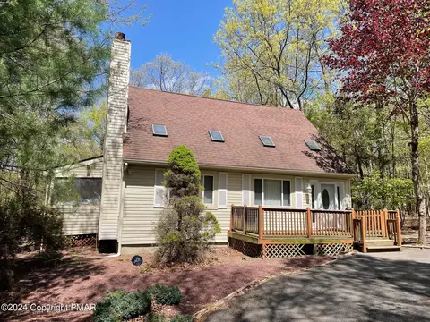 97 Burnshaw Ln, Albrightsville, PA 18210