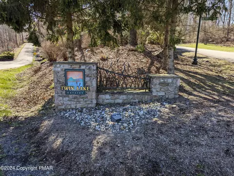 507 Mckinley Way, East Stroudsburg, PA 18301