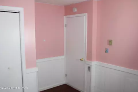 6359 Decker Rd, Bushkill, PA 18324 photo 8