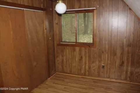 6359 Decker Rd, Bushkill, PA 18324 photo 10
