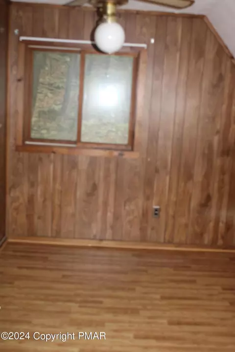 6359 Decker Rd, Bushkill, PA 18324 photo 9