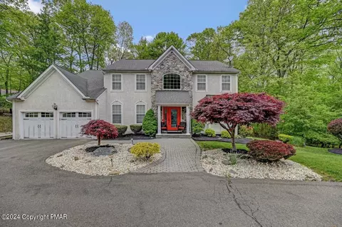 6311 Woodbine Ln, East Stroudsburg, PA 18301