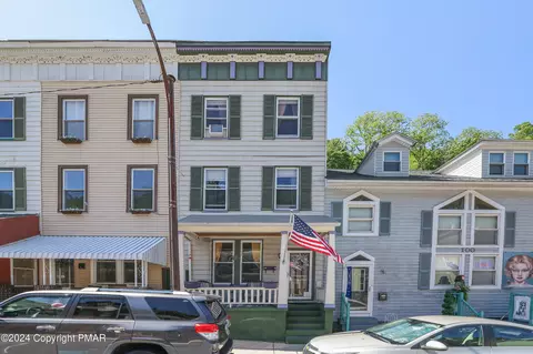 104 W Broadway, Jim Thorpe, PA 18229