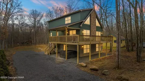 54 Kipling Ln, Albrightsville, PA 18210