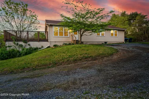 1061 Fredericks Grove Rd, Lehighton, PA 18235