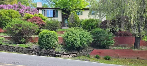 190 Faber Cir, Tannersville, PA 18372