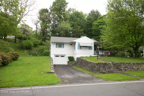 110 Maple Ave, East Stroudsburg, PA 18301