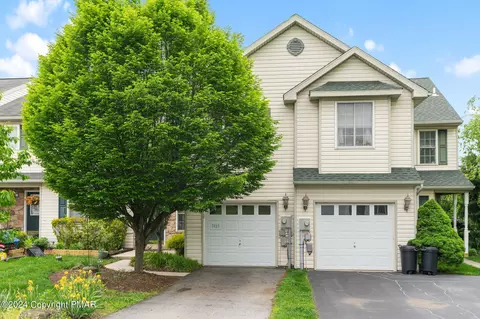 7425 Falcon St, New Tripoli, PA 18066