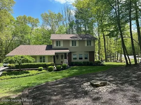 2103 Knob Hill Cir, East Stroudsburg, PA 18302