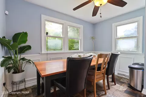 1884 Reading Dr, Bethlehem, PA 18015 photo 12