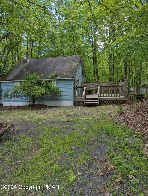 106 Tupelo Ln, East Stroudsburg, PA 18302