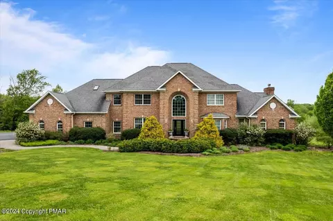 133 Stony Meadow Ln, Madison Township, PA 18444