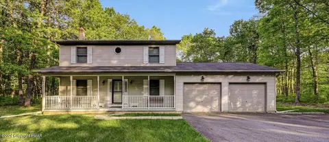 58 E Cherokee Trl, Albrightsville, PA 18210