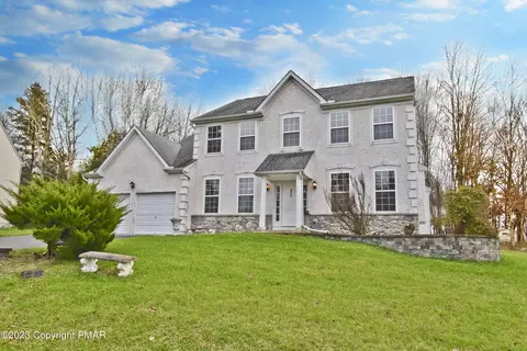 2327 Snapdragon Pt, East Stroudsburg, PA 18301
