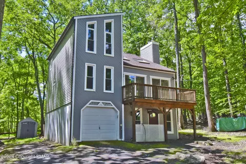 6111 Wales Ct, East Stroudsburg, PA 18301