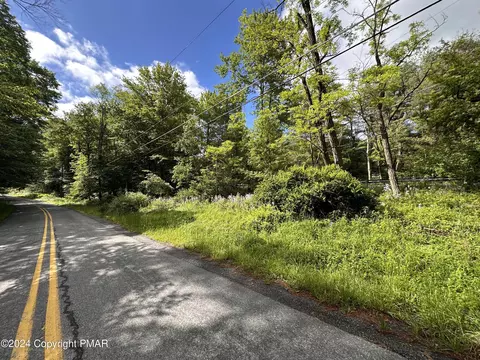 T 629 Thomas Road, Blakeslee, PA 18610
