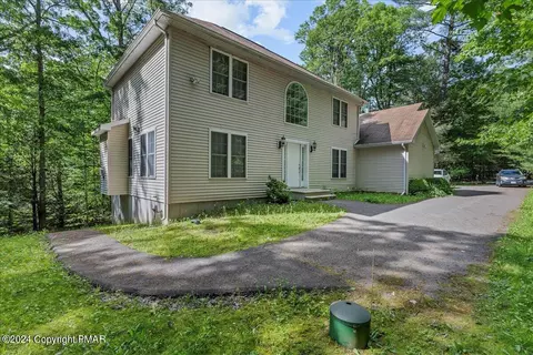 130 Chipperfield Dr, Effort, PA 18330