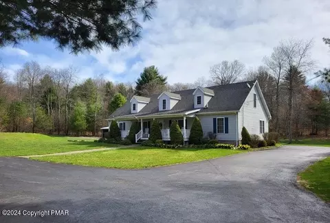 223 Old River Rd, Thornhurst, PA 18424