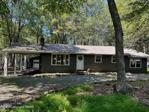 199 Beech Ln, Pocono Lake, PA 18347