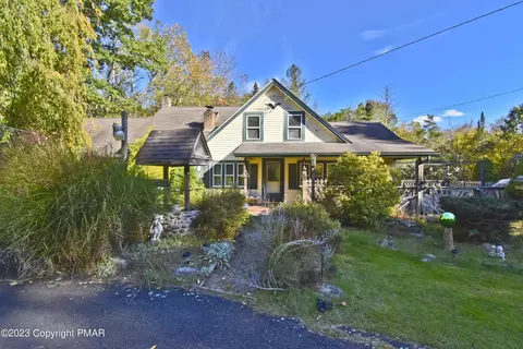 280 Lake Rd, Canadensis, PA 18325