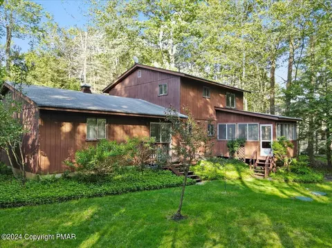 4111 Rosetree Cir, Tobyhanna, PA 18466