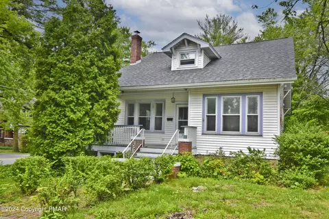 536 Queen St, Stroudsburg, PA 18360