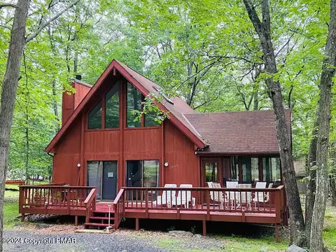 2243 Scarborough Way, East Stroudsburg, PA 18302