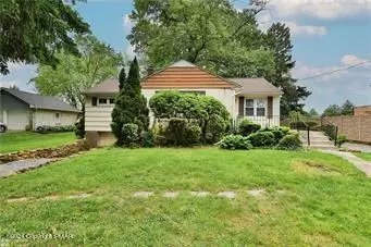 4146 Oakland Rd, Bethlehem, PA 18020