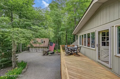 174 Miller Dr, Pocono Pines, PA 18350
