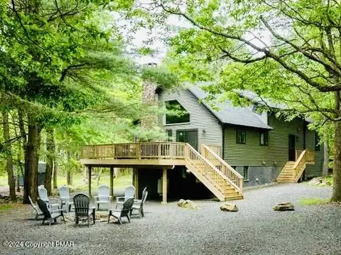 32 Birch St, Lake Harmony, PA 18624