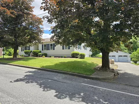 1020 Walnut St, Bangor, PA 18013