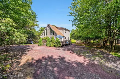 110 Penn Forest Trl, Albrightsville, PA 18210