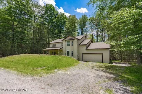 210 Pontiac Path, Pocono Lake, PA 18347