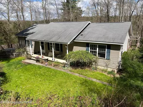 148 Lenape Dr, Pocono Lake, PA 18347
