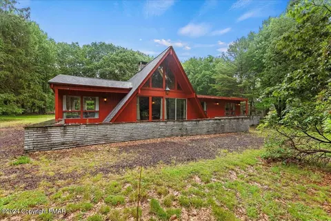 123 Maple Rd, Blakeslee, PA 18610