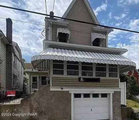 232 W Bertsch St, Lansford, PA 18232