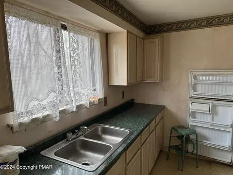 162 Ness Rd, Dingmans Ferry, PA 18328 photo 7