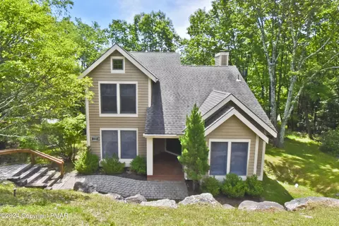 119 Laurel Ct, Tannersville, PA 18372