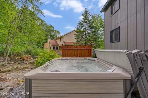 6039 Decker Rd, Bushkill, PA 18324 photo 20