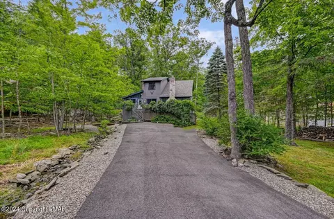 6039 Decker Rd, Bushkill, PA 18324 photo 9