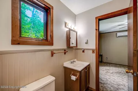 6039 Decker Rd, Bushkill, PA 18324 photo 47