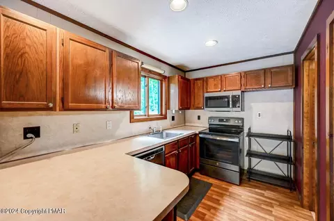 6039 Decker Rd, Bushkill, PA 18324 photo 43