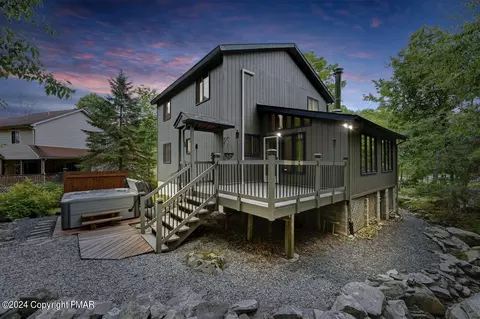 6039 Decker Rd, Bushkill, PA 18324 photo 14