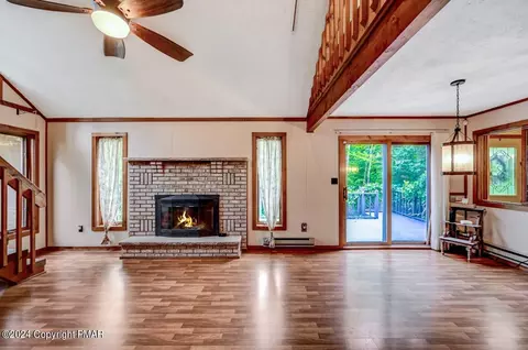 6039 Decker Rd, Bushkill, PA 18324 photo 32