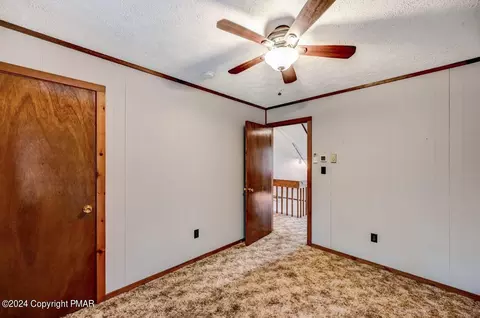 6039 Decker Rd, Bushkill, PA 18324 photo 68